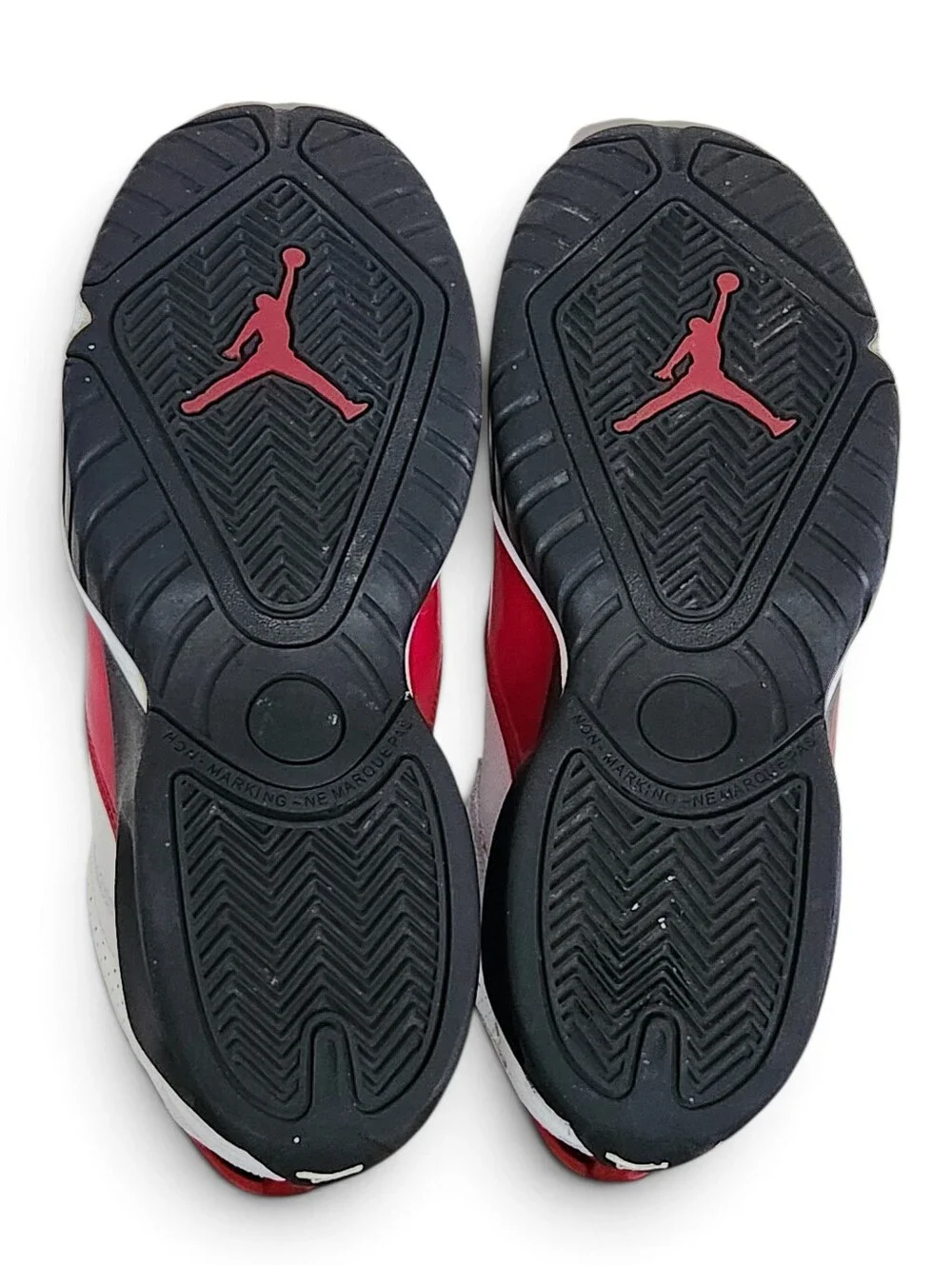 Nike Air Jordan B'Loyal Retro Athletic Basketball Shoes Sneakers Size 7 Y Boys